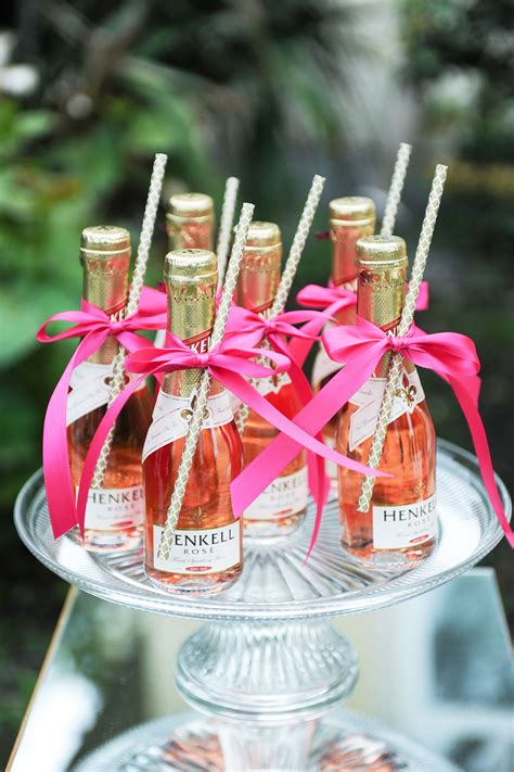 wedding gift ideas for guests